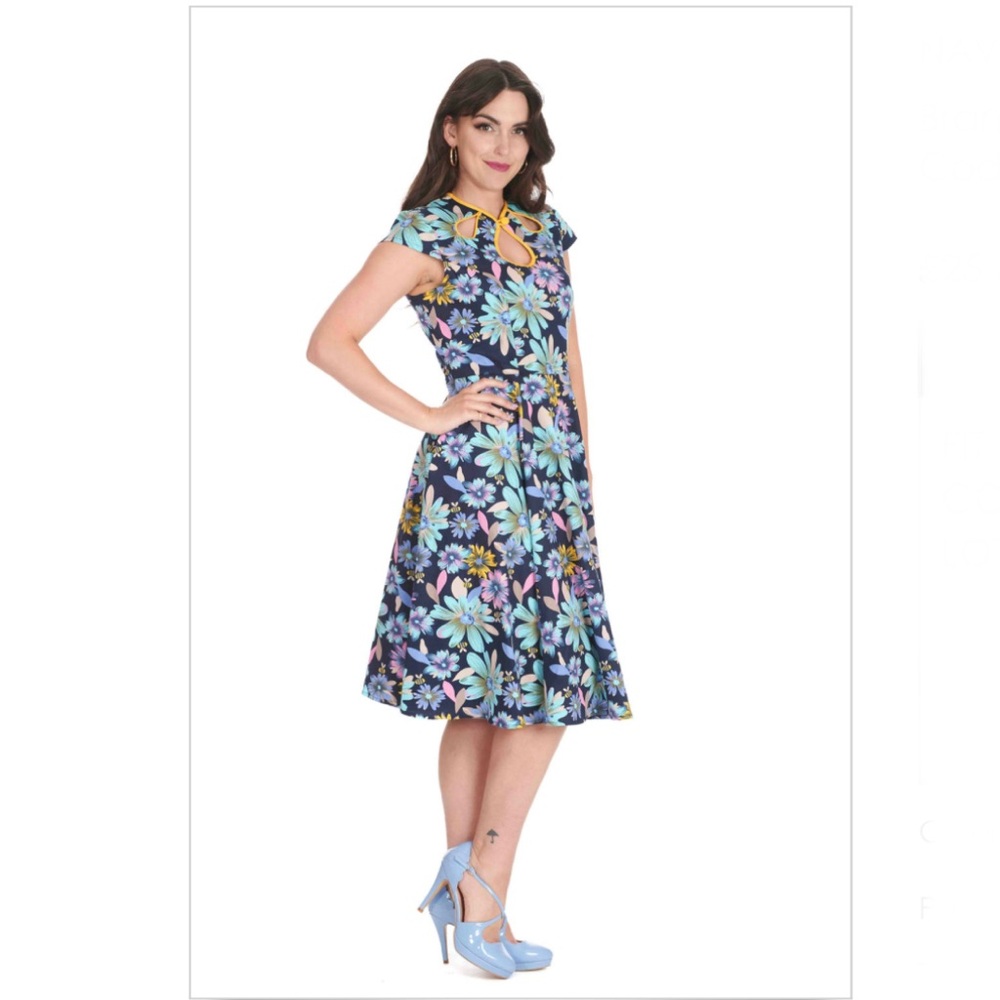 Banned Retro Summer Bee Dress - Picture 2 of 8